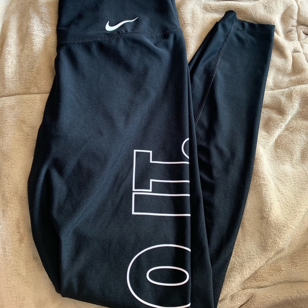 Nike leggings